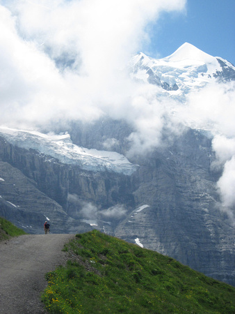 TC on path to Eiger Glacier