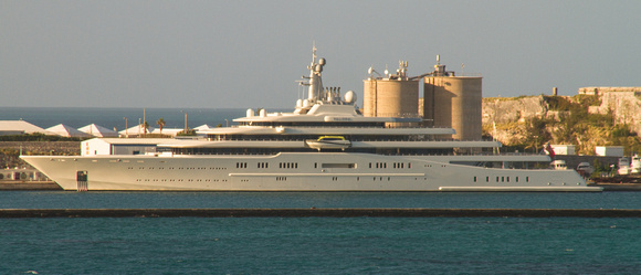 Luxury yacht at Bermuda